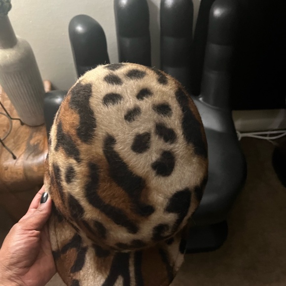 Ashaka Givens 88 Cap Tiger Print - Picture 9 of 12